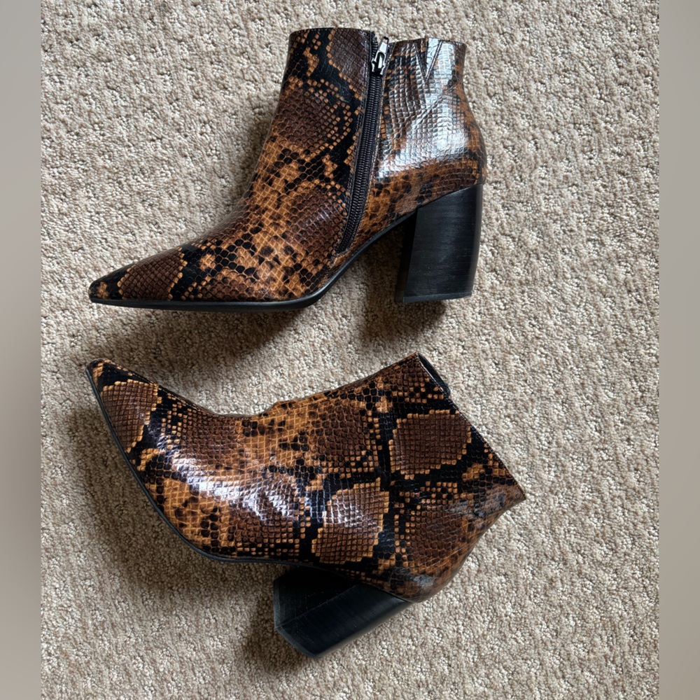 Jeffrey Campbell Boots size 8.5